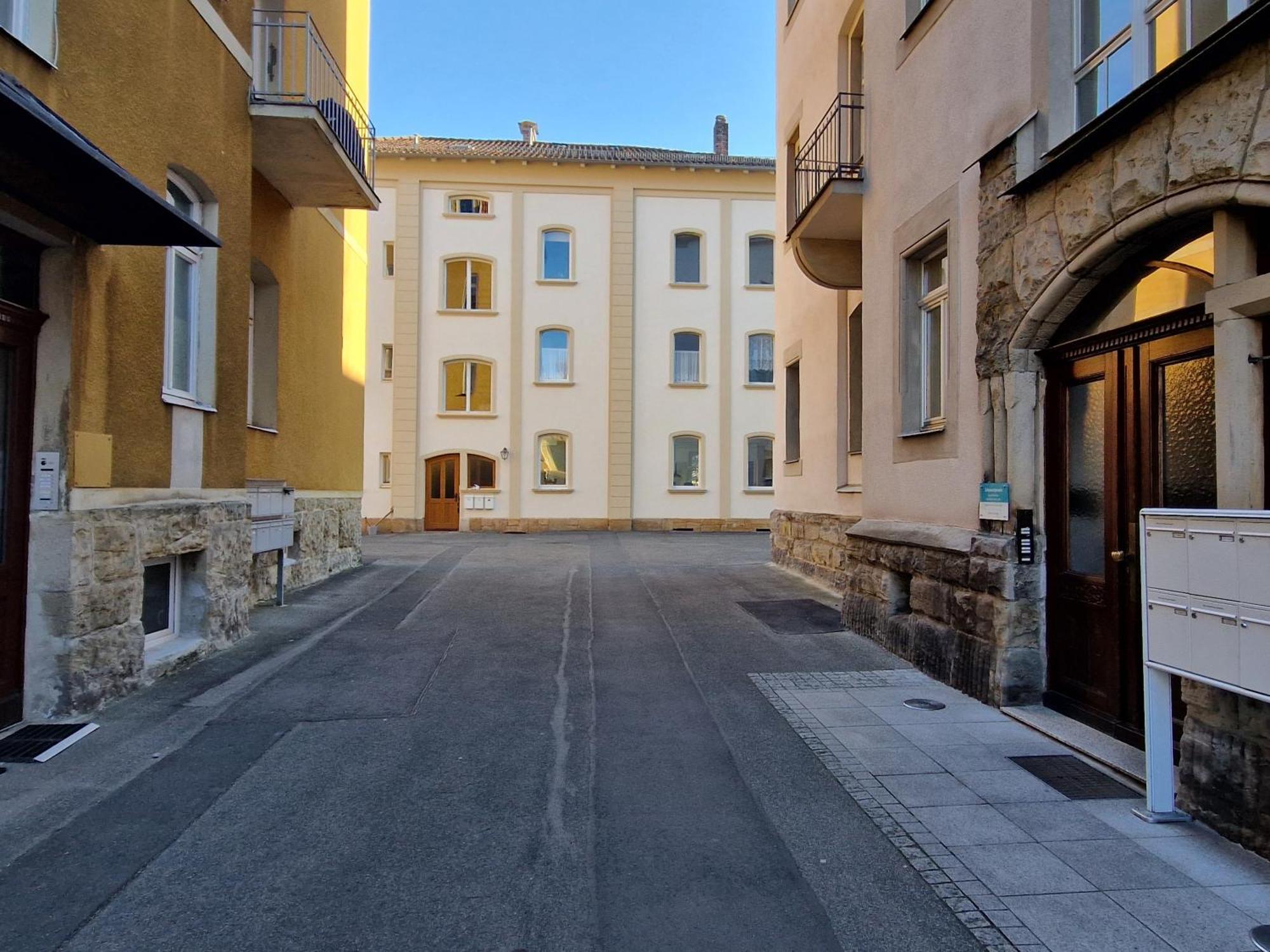 Grosse 3-Zimmer Wohnung - Zentral-Coburg - Kostenloser Parkplatz Exterior foto